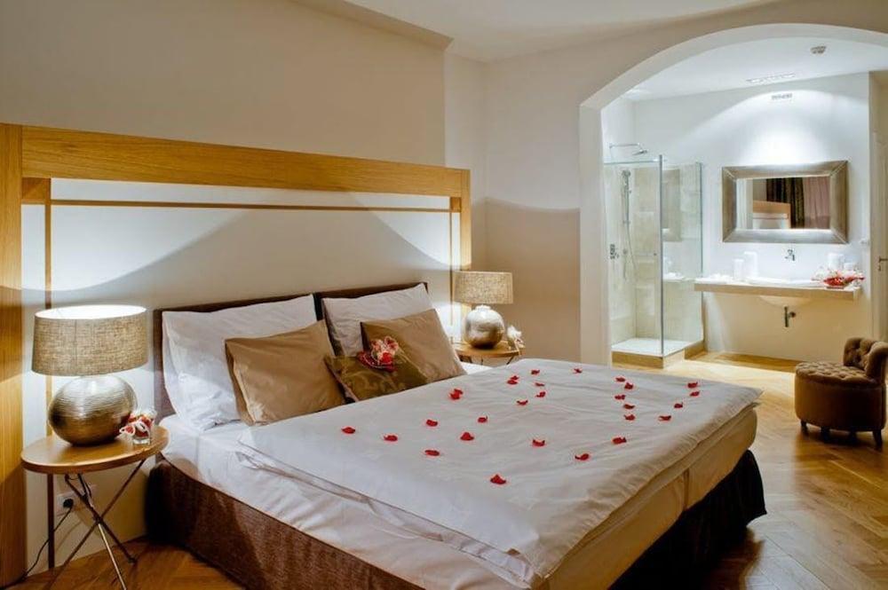 Jungmann Hotel Прага Экстерьер фото
