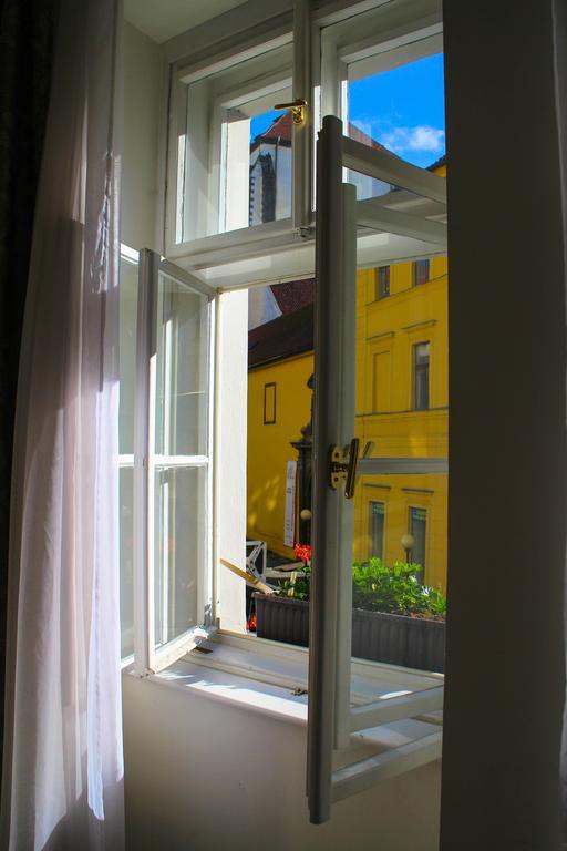 Jungmann Hotel Прага Экстерьер фото