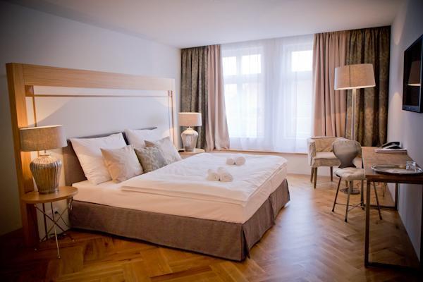 Jungmann Hotel Прага Экстерьер фото