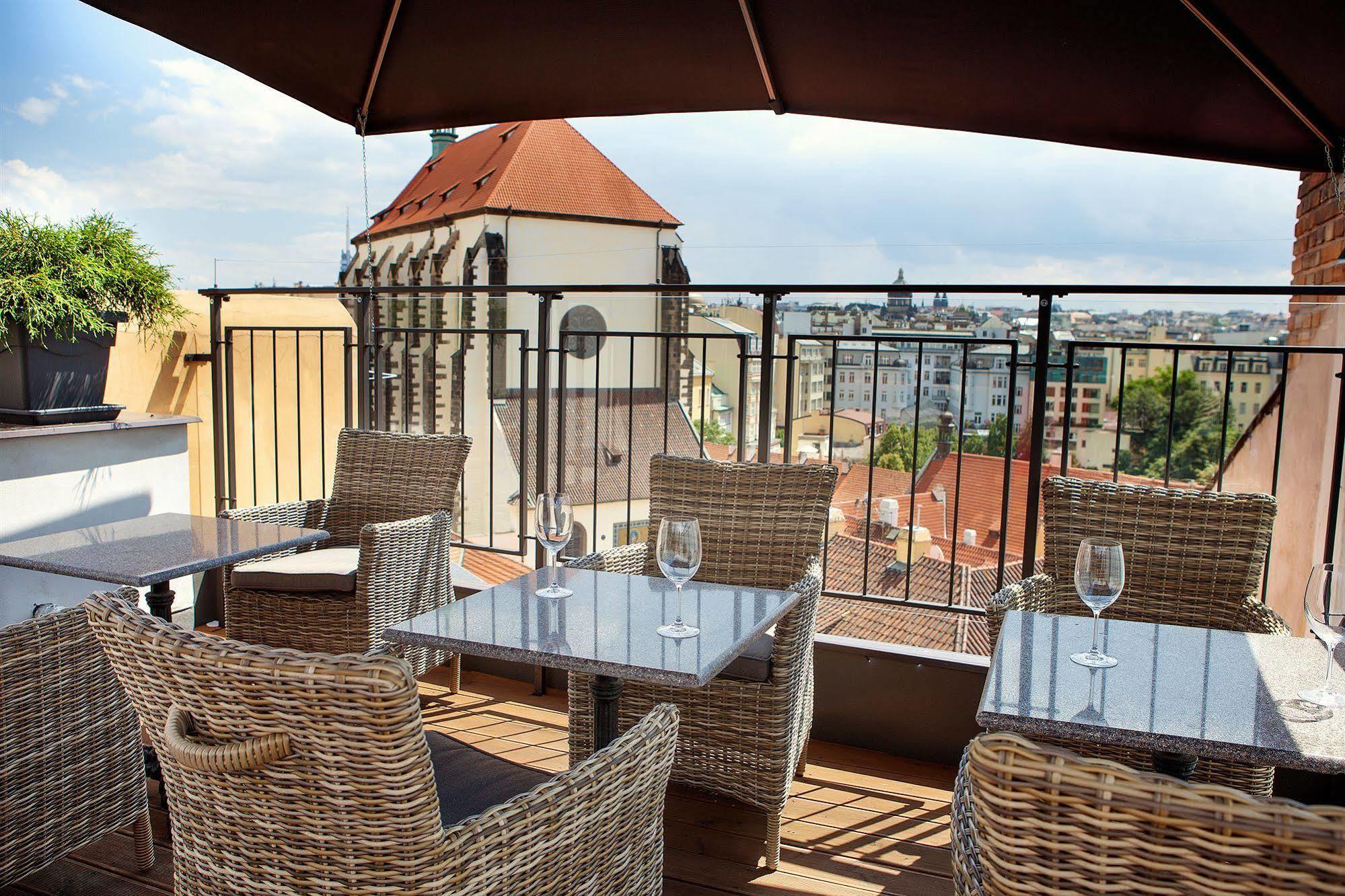 Jungmann Hotel Прага Экстерьер фото